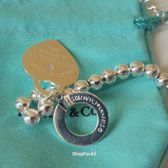 Tiffany & Co. Silver and White Pearl Bracelet with Signature Charm No Box Nodust - Picture 8 of 16